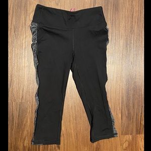 Victoria’s Secret Sport Knockout Crop legging - XS